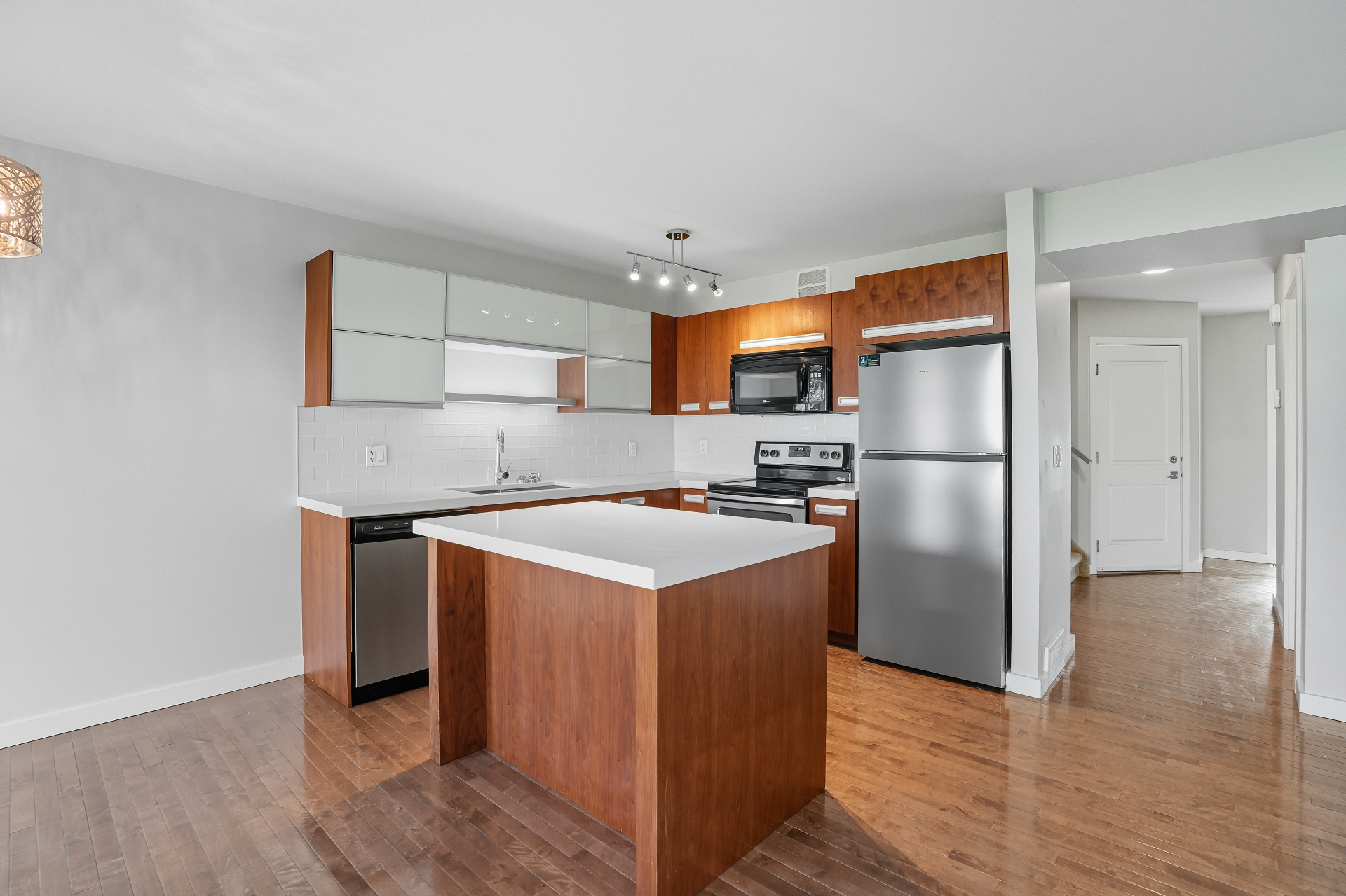 Stonebridge 联排别墅出售 · 455 Rempel Lane #507——林与唐地产 - 3